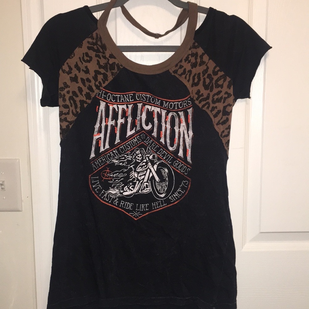 Leopard print cut out shirt